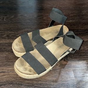 Steve Madden Kimmie Look Alike platform Sandals